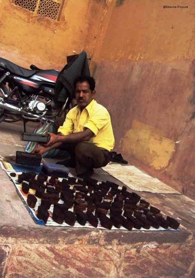 A Mehndi seller in Jaipur